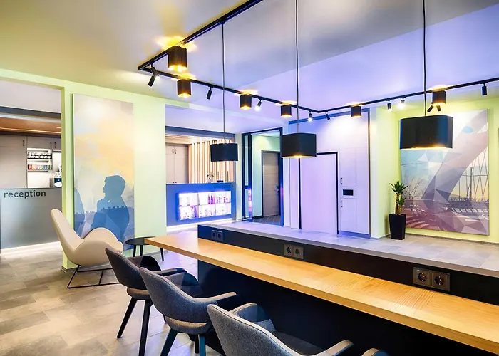 B&B Hotel Kehl 호텔