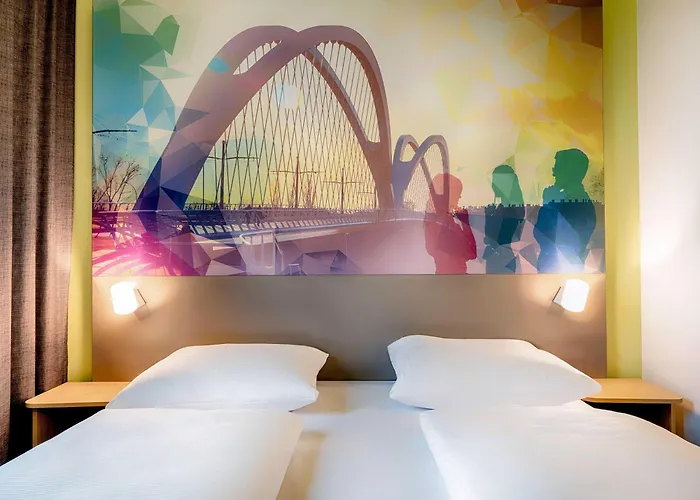 Hotel B&B Hotel Kehl 3*